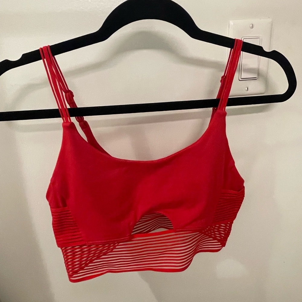 Alo Red Sports Bra Size: S